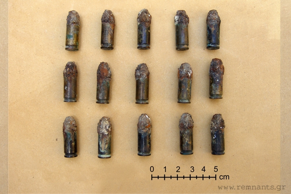 WWII artifacts found in Villa Ariadne Knossos 09
